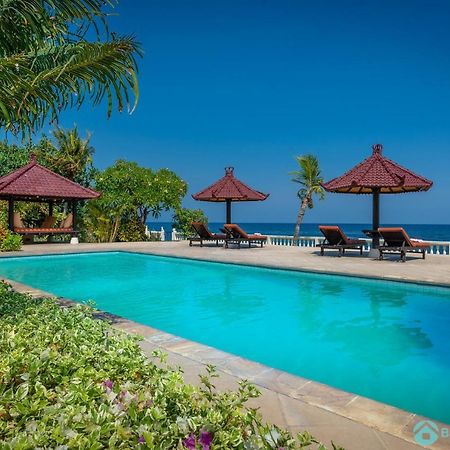 Villa Namaste - Beachfront At Lovina 10P, Pool, Bbq Banjar  Экстерьер фото