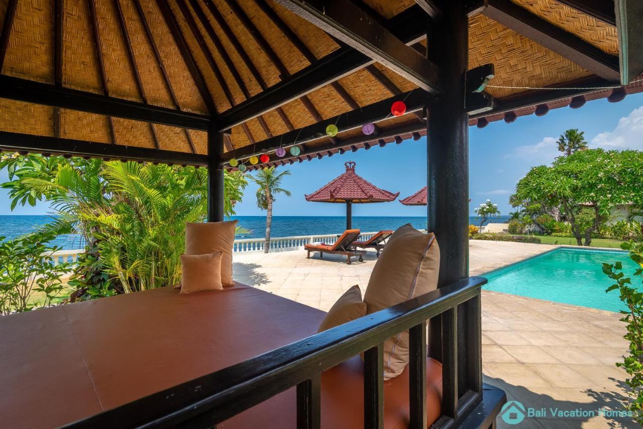 Villa Namaste - Beachfront At Lovina 10P, Pool, Bbq Banjar  Экстерьер фото