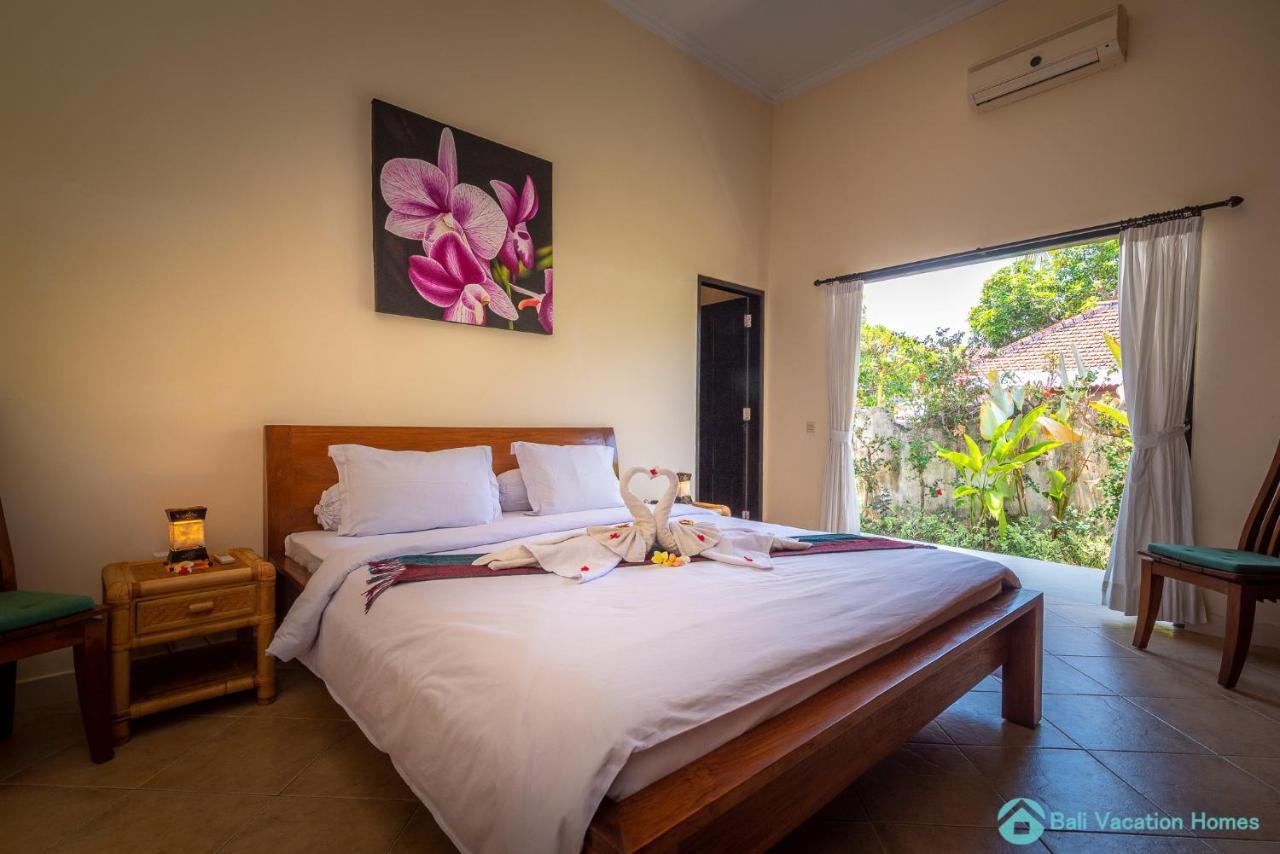 Villa Namaste - Beachfront At Lovina 10P, Pool, Bbq Banjar  Экстерьер фото