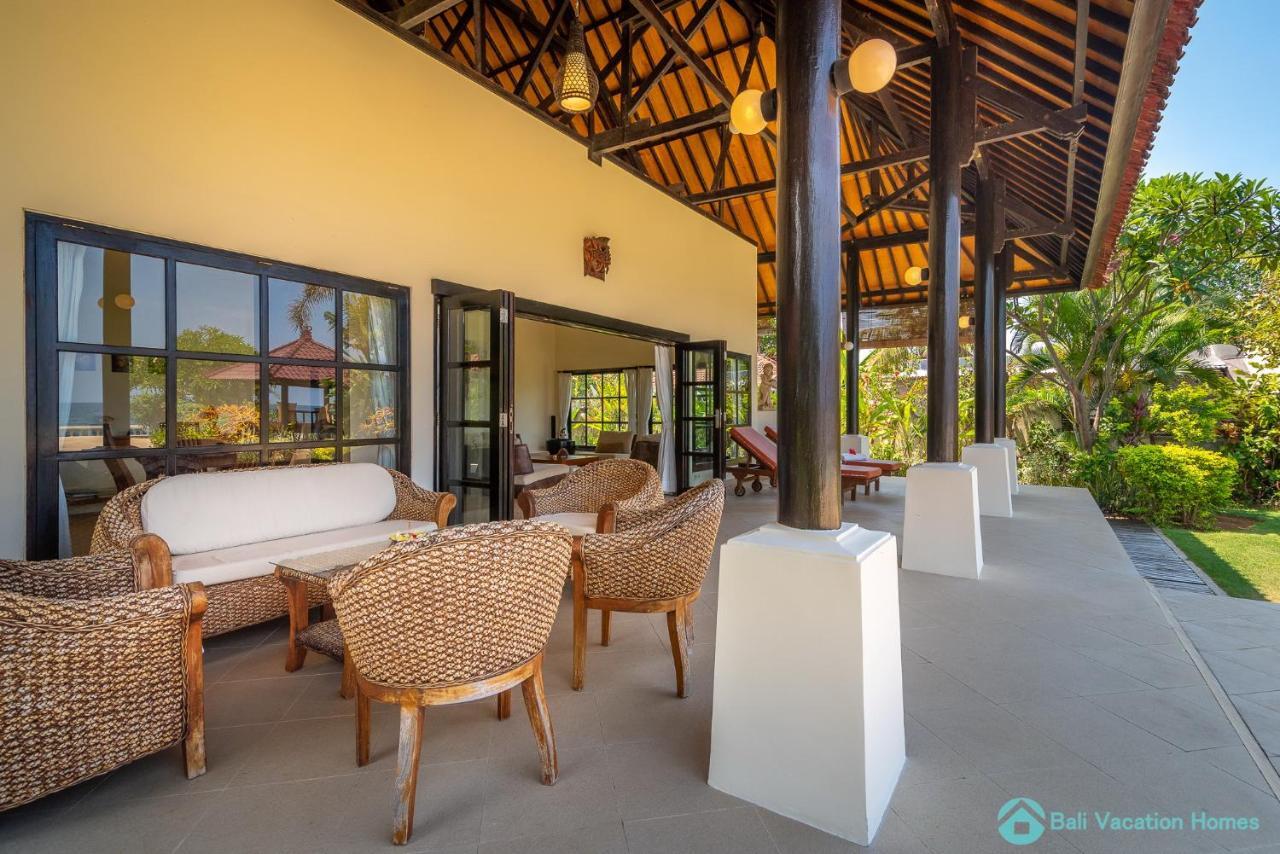 Villa Namaste - Beachfront At Lovina 10P, Pool, Bbq Banjar  Экстерьер фото