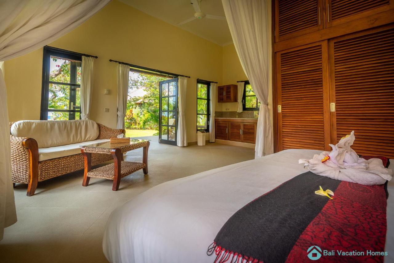 Villa Namaste - Beachfront At Lovina 10P, Pool, Bbq Banjar  Экстерьер фото