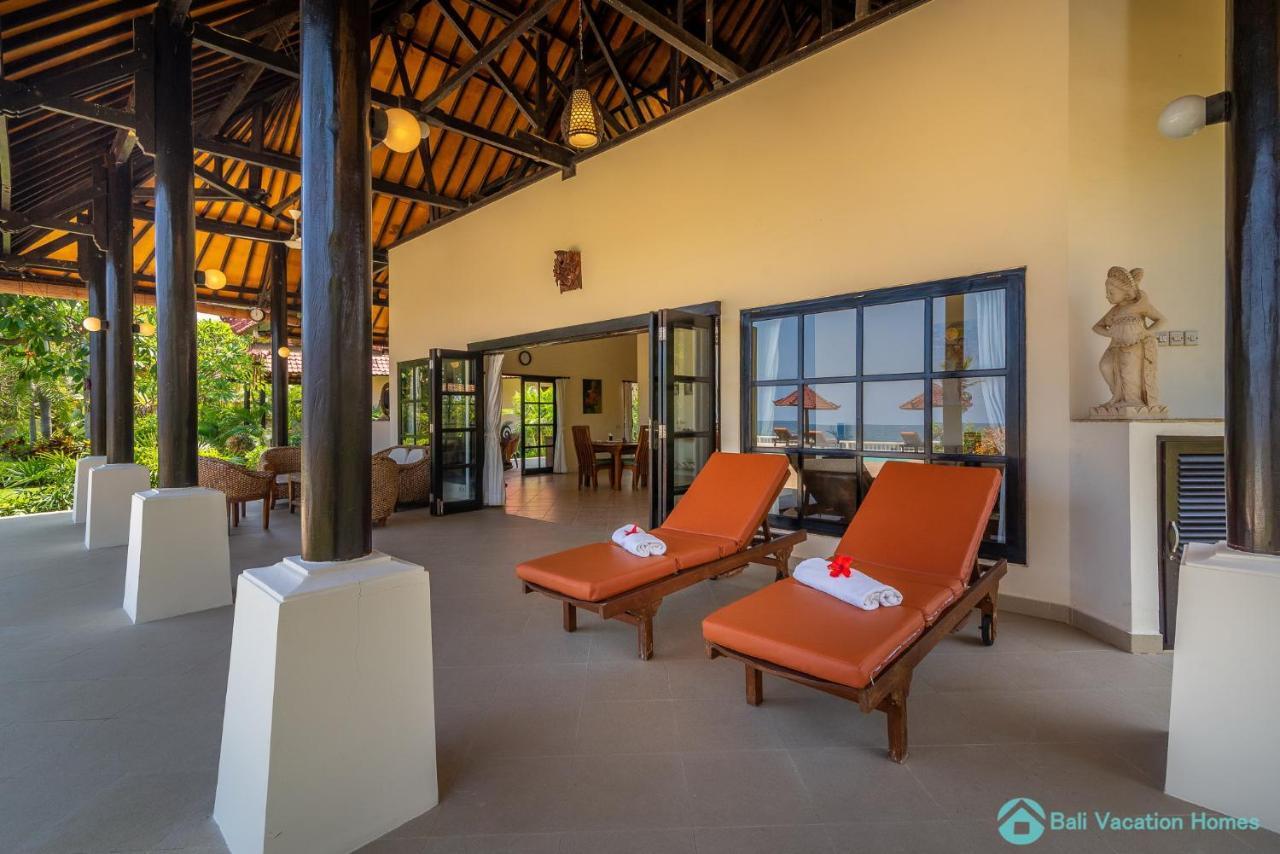 Villa Namaste - Beachfront At Lovina 10P, Pool, Bbq Banjar  Экстерьер фото